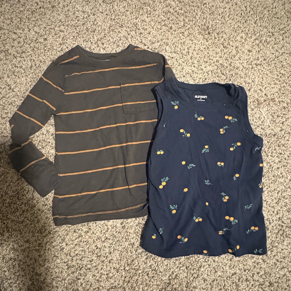 Old Navy Kids Charcoal and Navy Shirt Duo size 5T